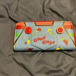 Lounge fly Chucky wallet